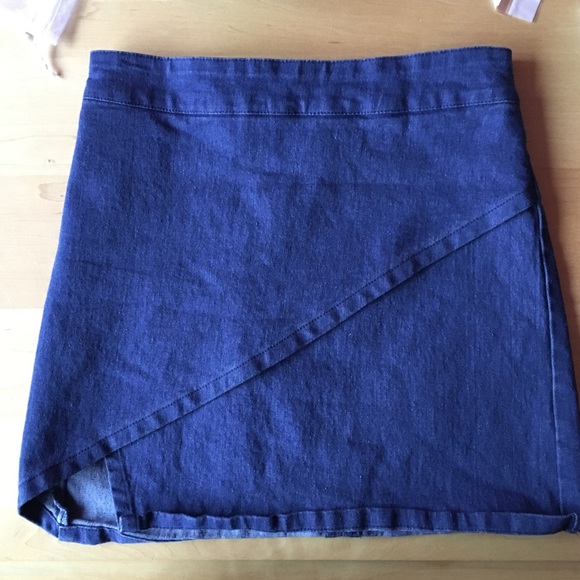 Audrey Denim Skirt Brandy Melville - Picture 3 of 4