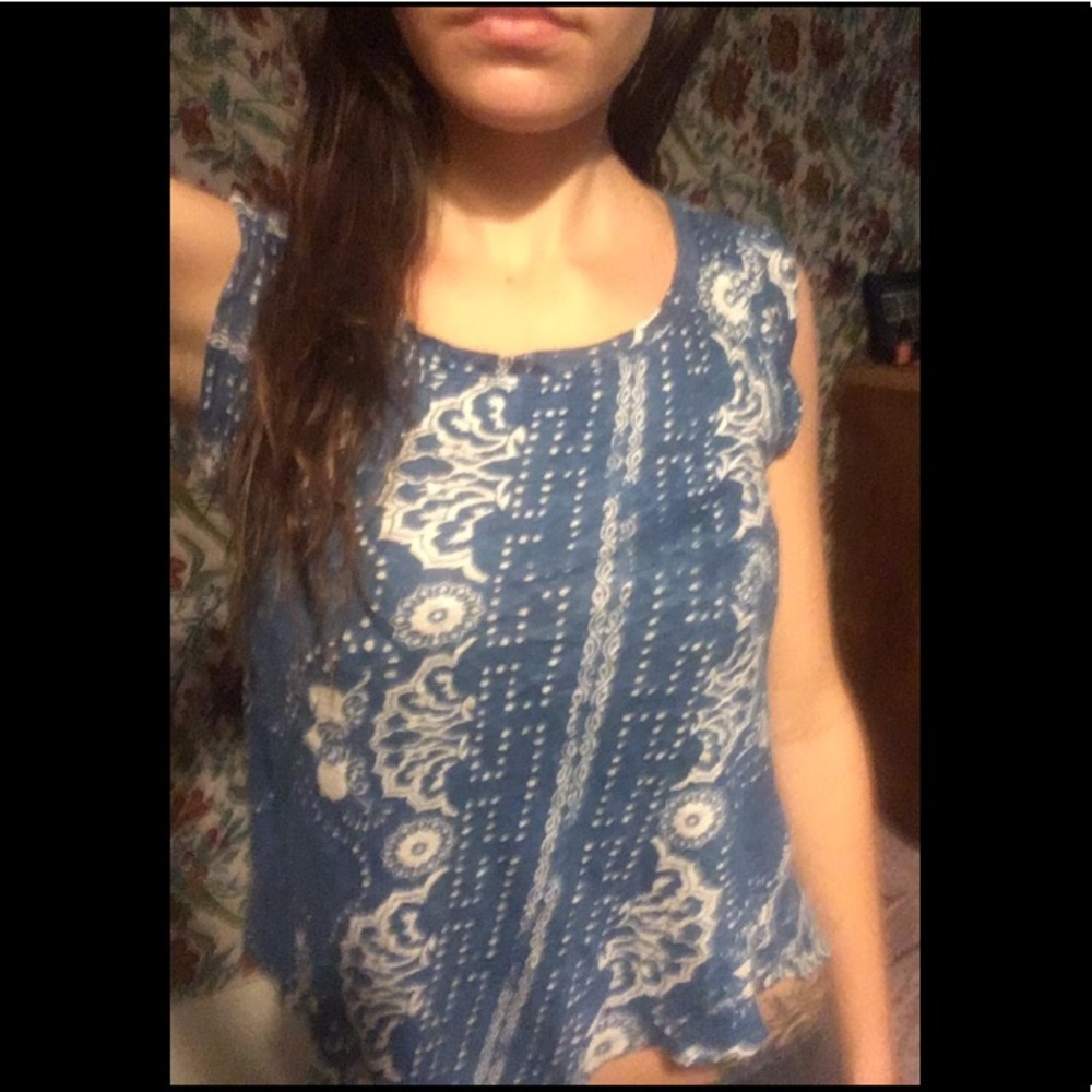SOLD Floral print asymmetrical tshirt