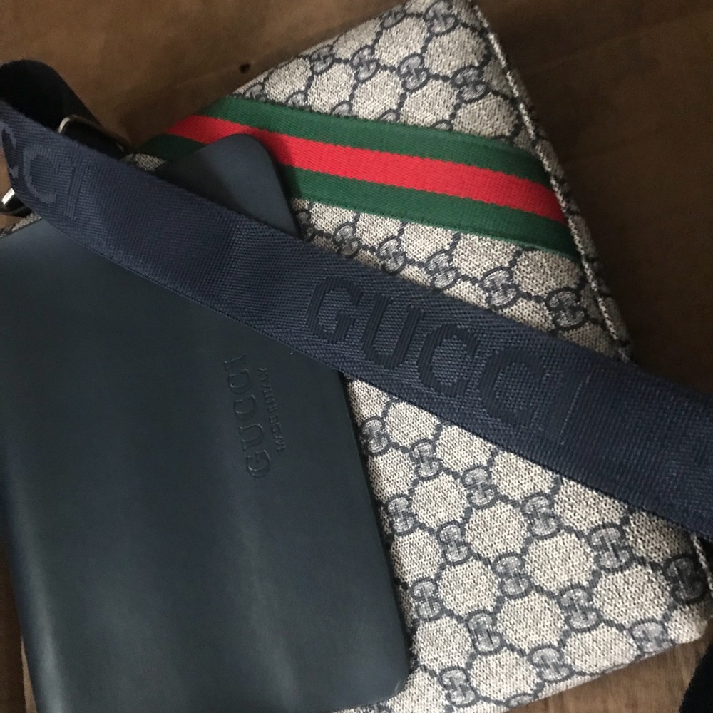 Gucci over the shoulder hand bag