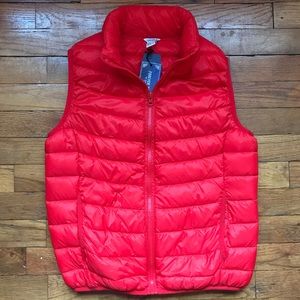 F21 Red Puffer Vest. Sz S.