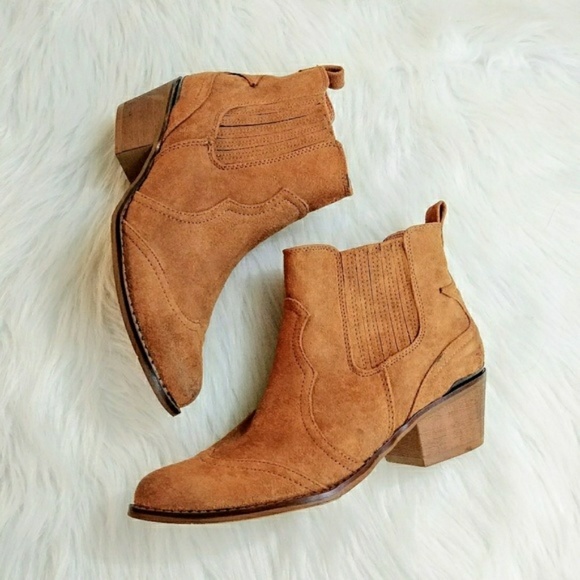 Hessie Western Ankle Boots Cognac NWOT