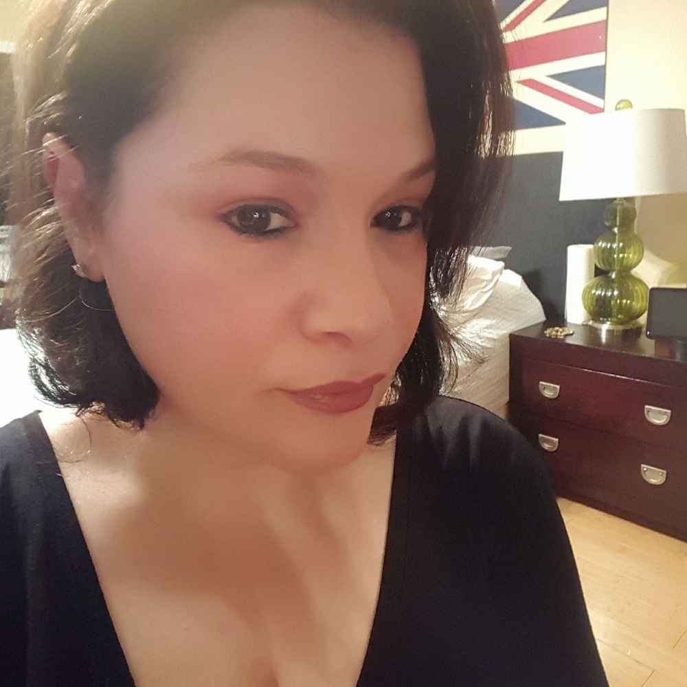 Meet your Posher, Alexi