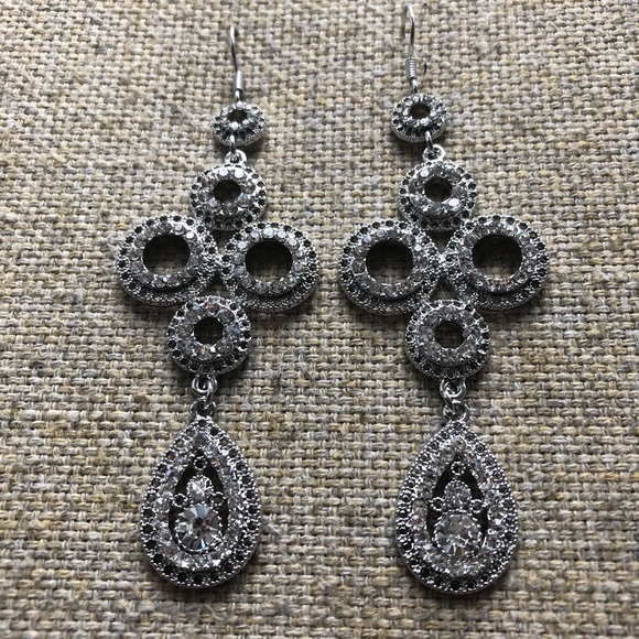 Drop Earrings NWT - Picture 2 of 3