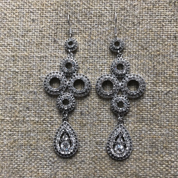 Drop Earrings NWT - Picture 3 of 3