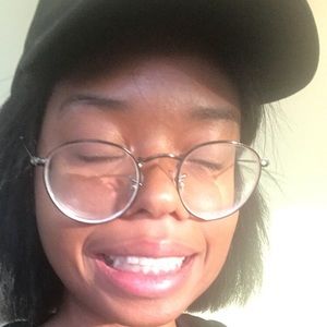 Meet your Posher, Deanna