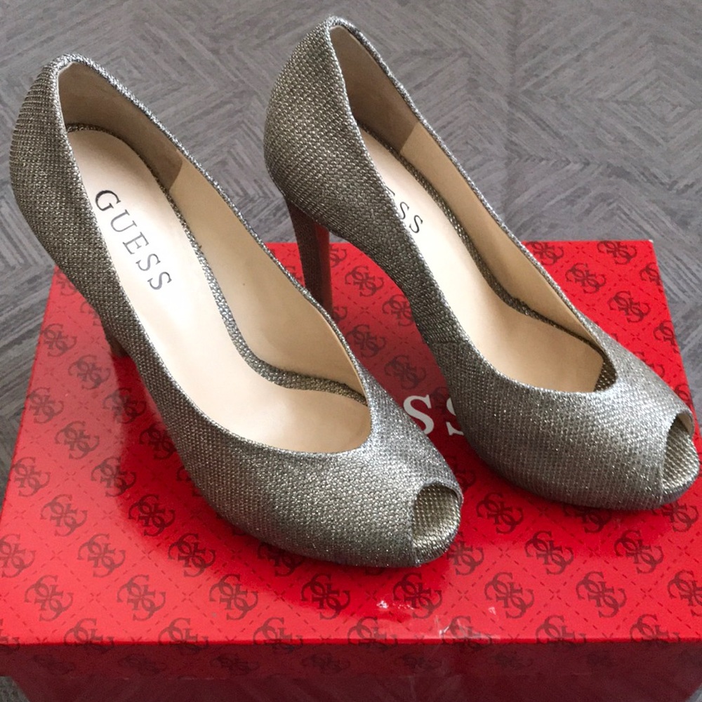Guess pumps - Picture 2 of 6