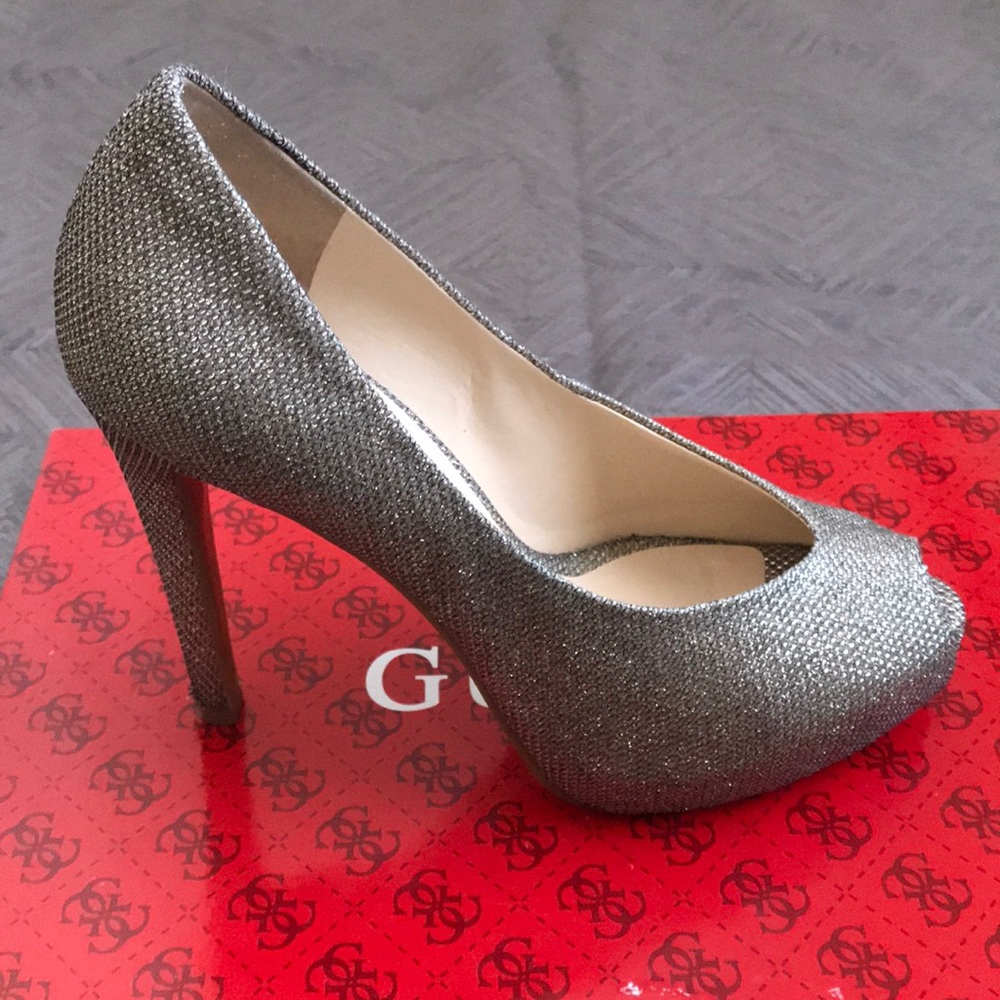 Guess pumps - Picture 3 of 6
