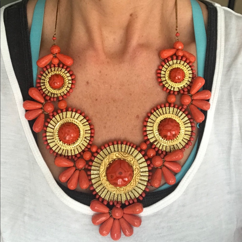 Statement necklace