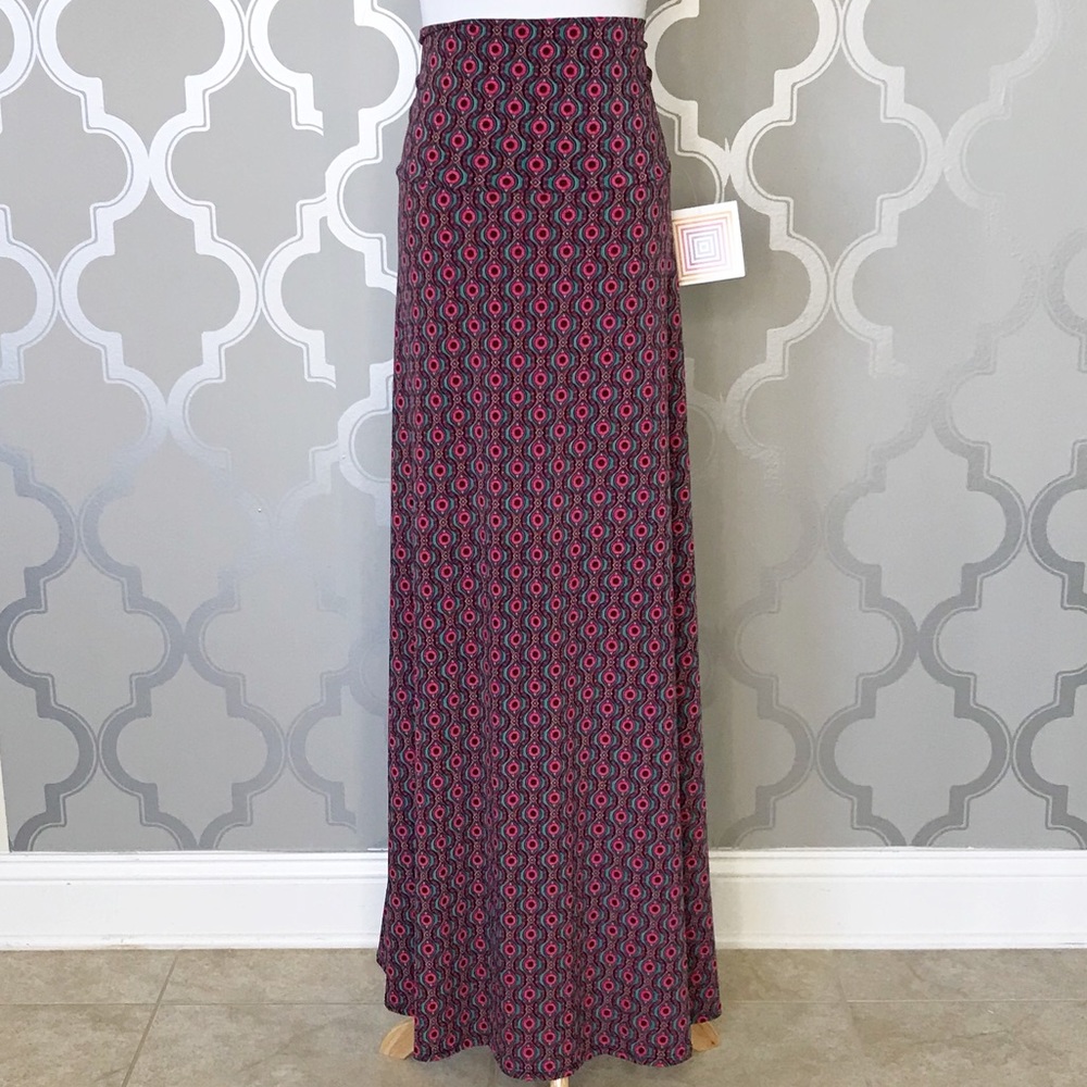 BNWT Large LuLaRoe Maxi Skirt SLINKY MATERIAL!