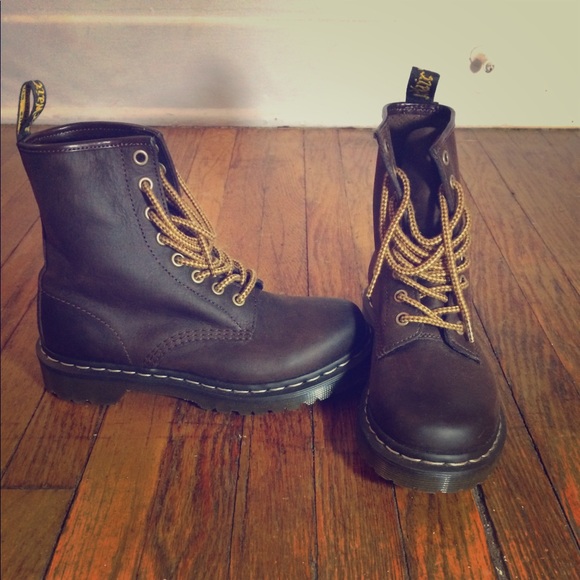 Dr. Martens Shoes - Dr Martens (Brown)