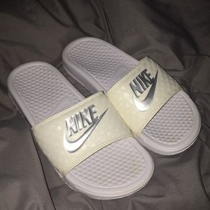 Nike slides