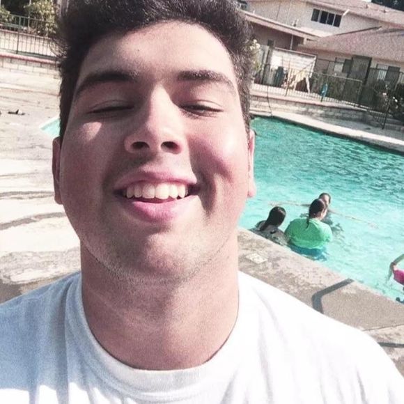 Meet your Posher, Andrew - Picture 1 of 1