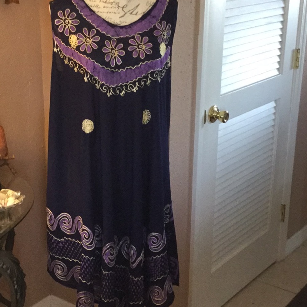 NWOT VERY LIGHT WEIGHT DRESS