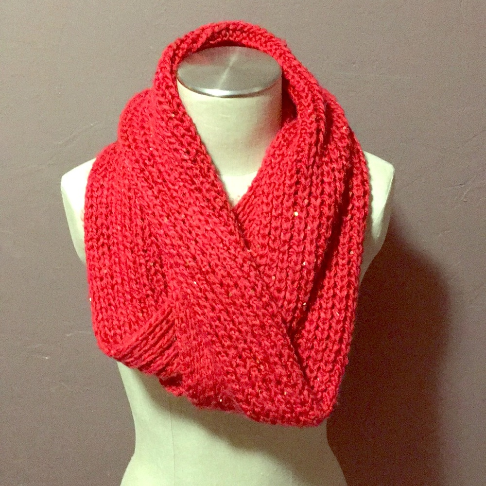 Women’s infinity scarf