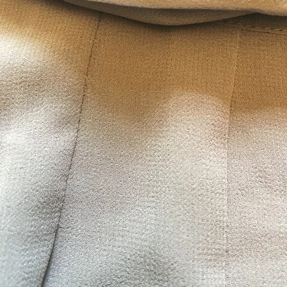 Kensie Sheer Gray Flutter Sleeve Cowl Neck Top M - Picture 3 of 5