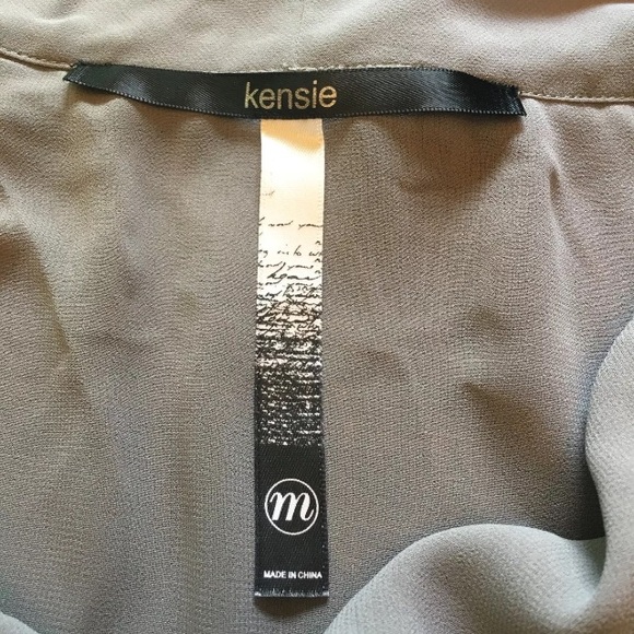 Kensie Sheer Gray Flutter Sleeve Cowl Neck Top M - Picture 4 of 5