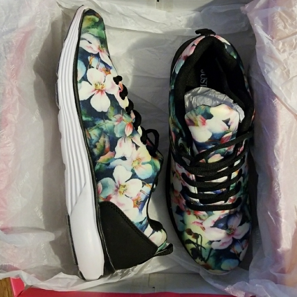 Floral tennis shoes