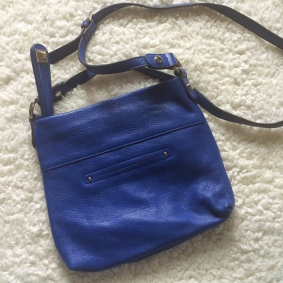 🍀 Like New 😍 Leather B. Markowsky Cross Body! - Picture 2 of 3