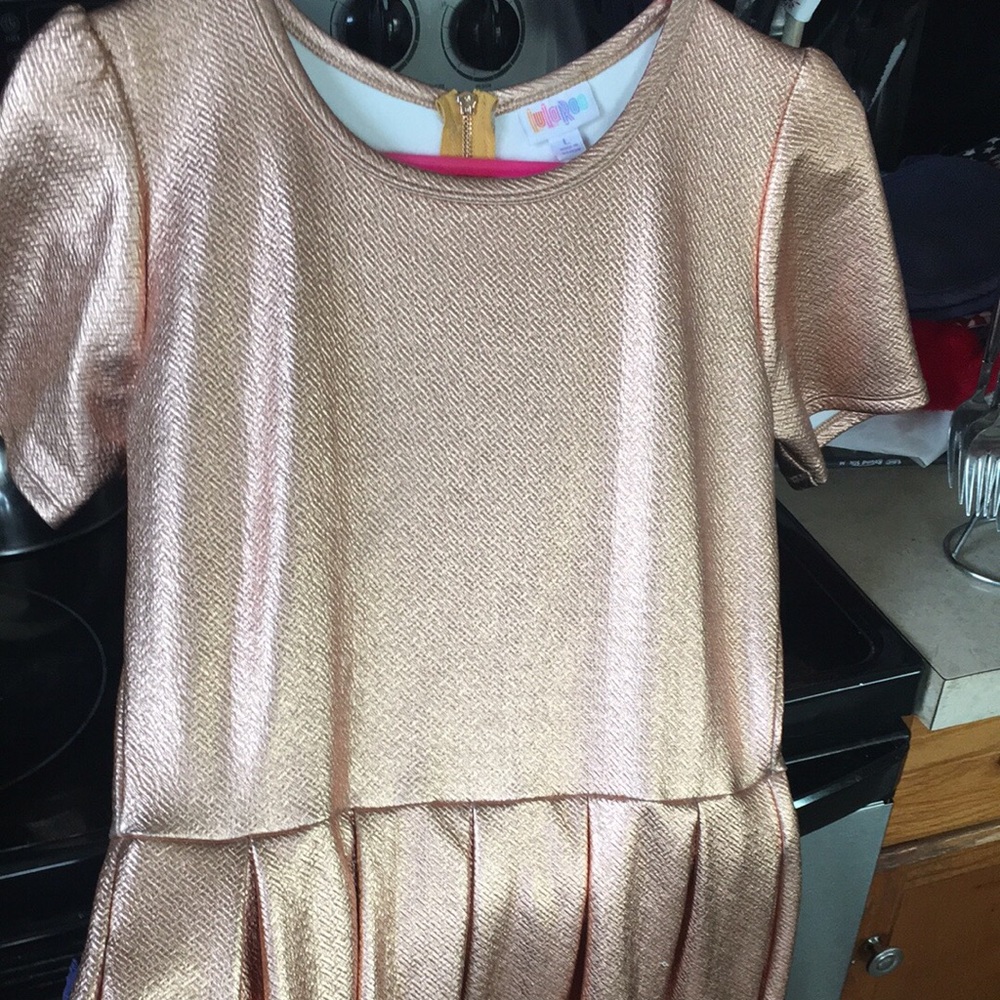 LuLaRoe Elegance Amelia rose gold, worn once, Lg