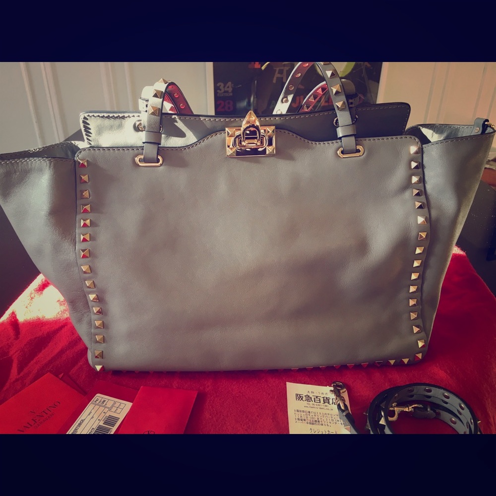 Valentino Rockstud Medium Tote