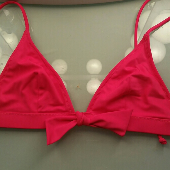 Victoria's Secret bikini - Picture 5 of 6