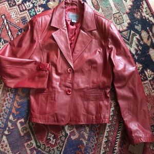 Vintage leather jacket in pristine condition!!!