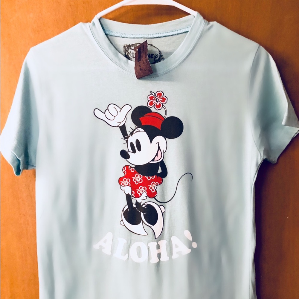 New Minnie Mouse Aloha Disney tee size Medium