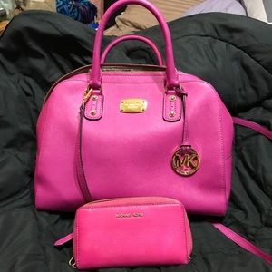 Authentic Michael Kors Purse & Wallet