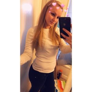 Meet your Posher, Julia