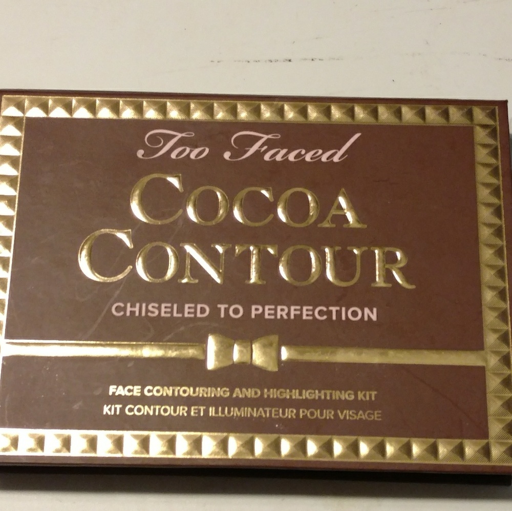 NWOT Too Faced Cocoa Contour Palette