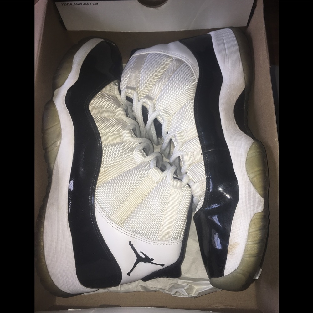 Concord Jordan 11's