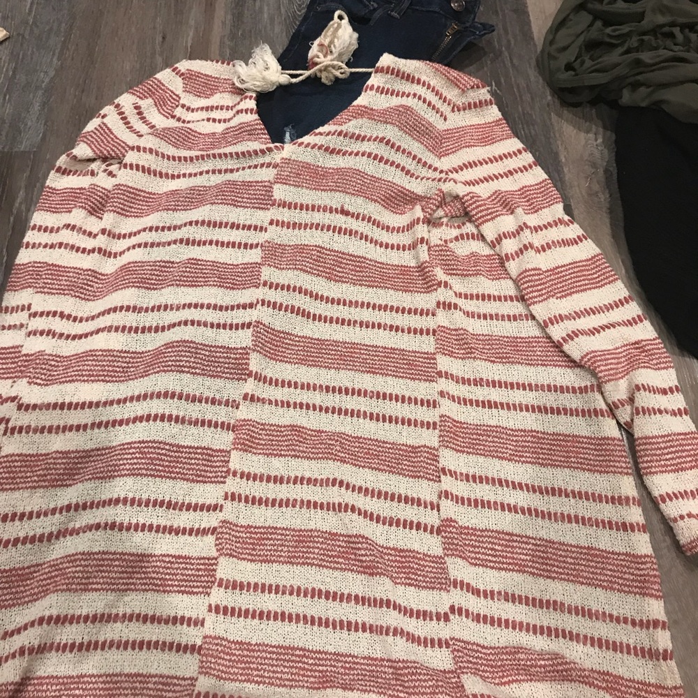 Cardigan - Picture 2 of 3