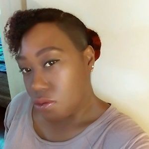 Meet your Posher, Zuwayna