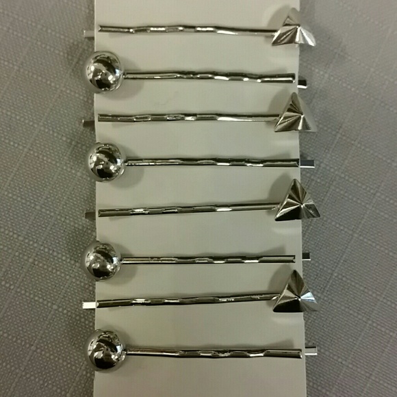 TRIANGULAR AND ROUND STUDS BOBBY PINS SET main image 2