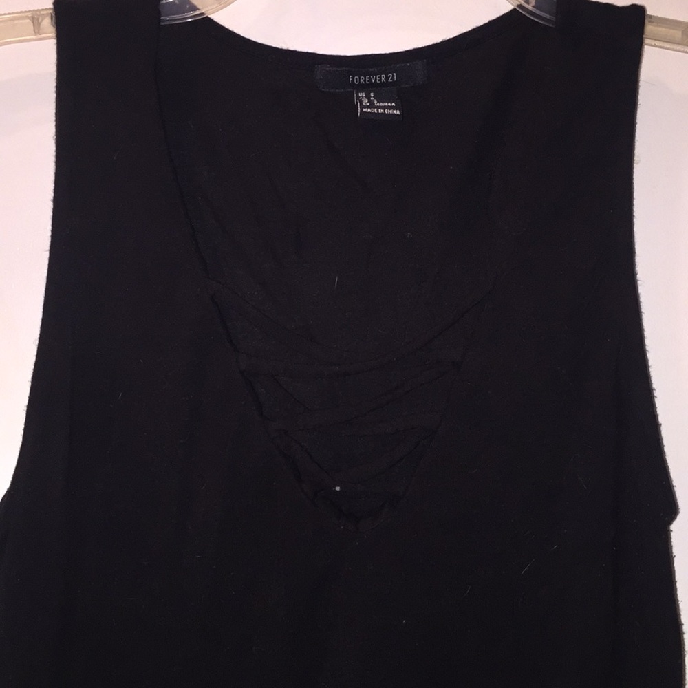 Black, cross cross front top, barley warn