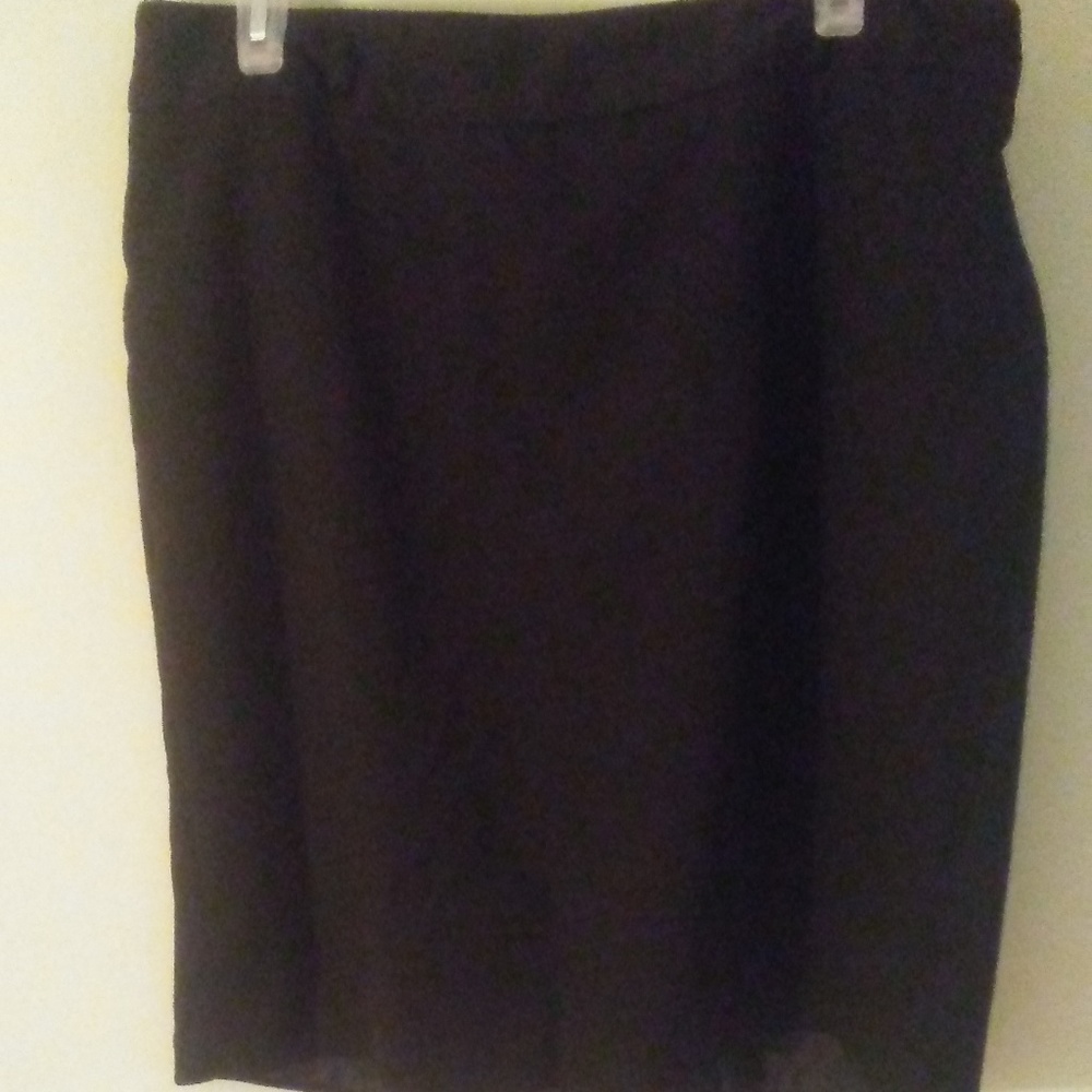 Black Knee Length Skirt RLS1057