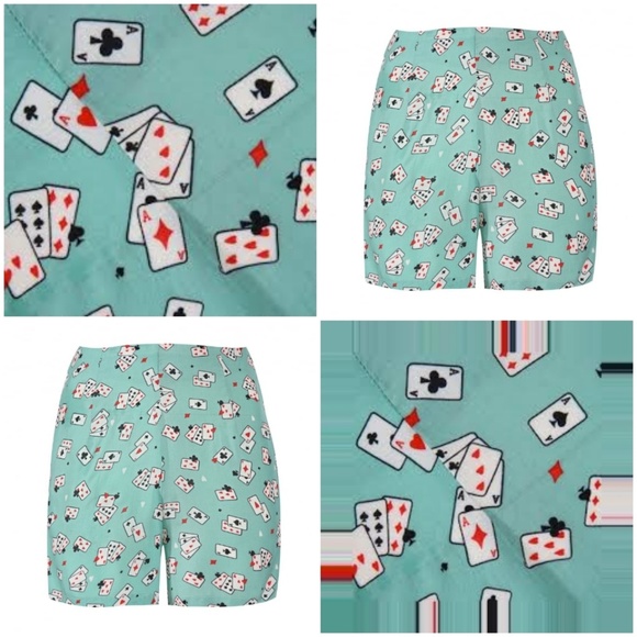 ❤ Vegas Pin Up Clothing Pocket Shorts - Picture 2 of 3