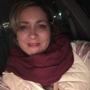 Meet your Posher, Krystal