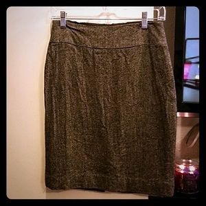Cabi size 4 pencil skirt