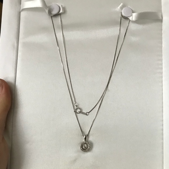 10 WG DIAMOND NECKLACE - Picture 2 of 3
