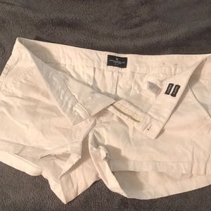 White American Eagle shorts size 14