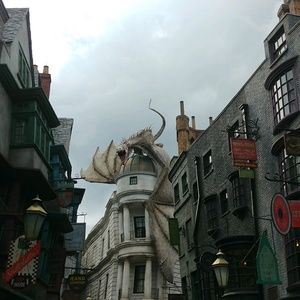 Meet your Posher, Peter