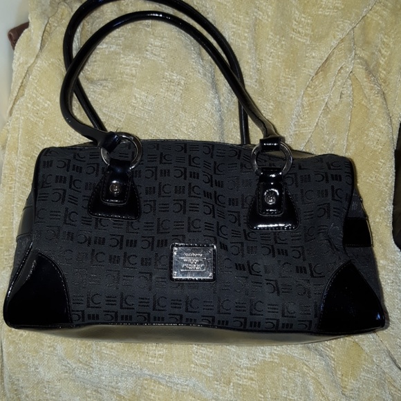 Not Available - Picture 4 of 7