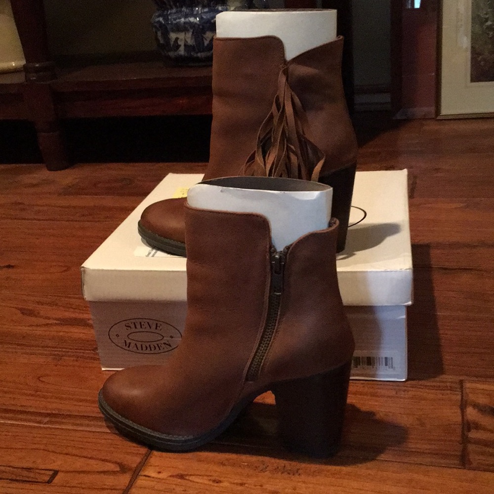 NEW Steve Madden Fringe Booties