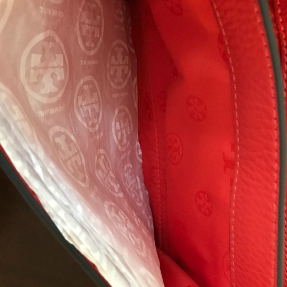 Tory Burch Crossbody - Picture 4 of 8