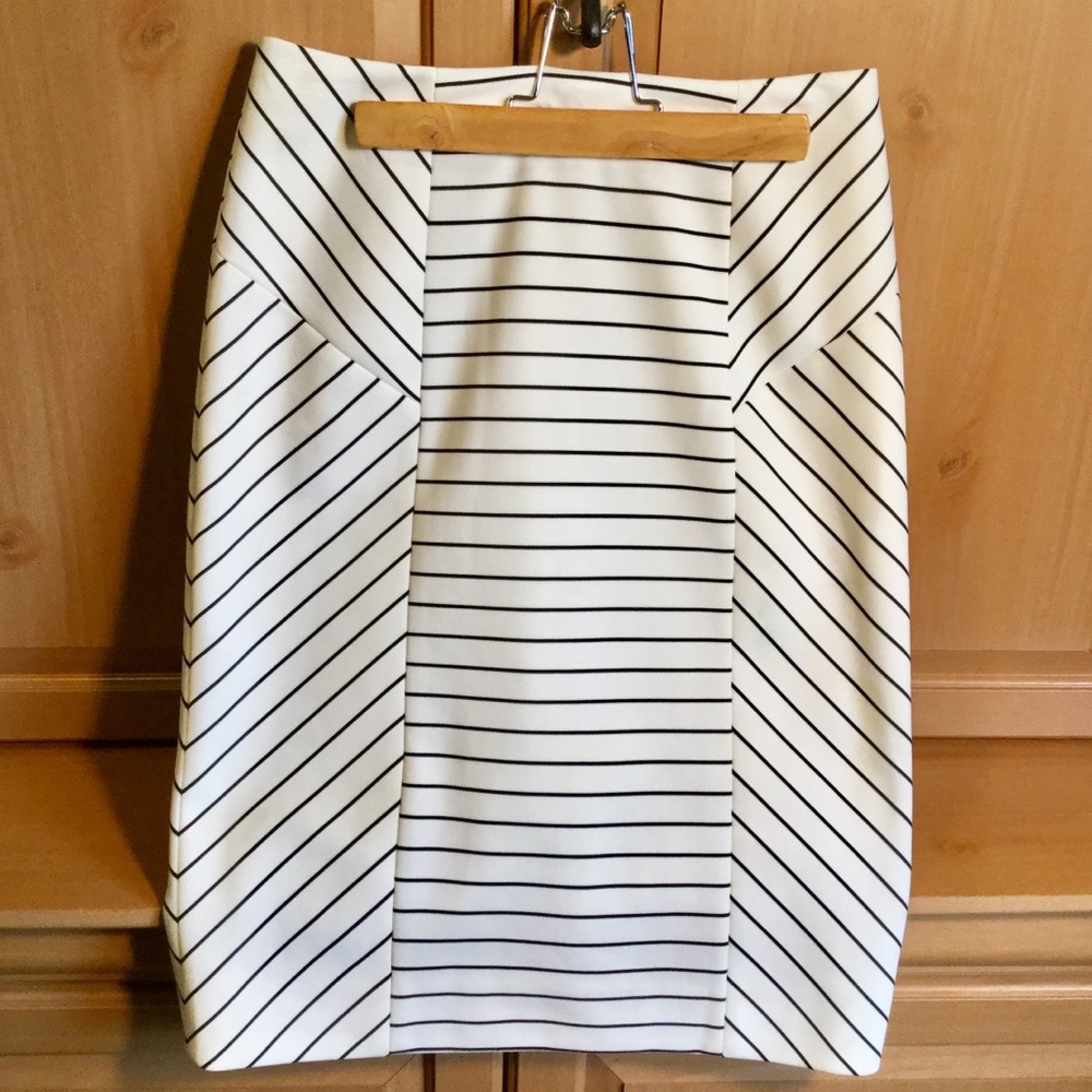 Antonio Melani Midi Pencil Skirt