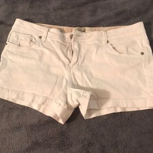 Route 66 white denim shorts size 13/14