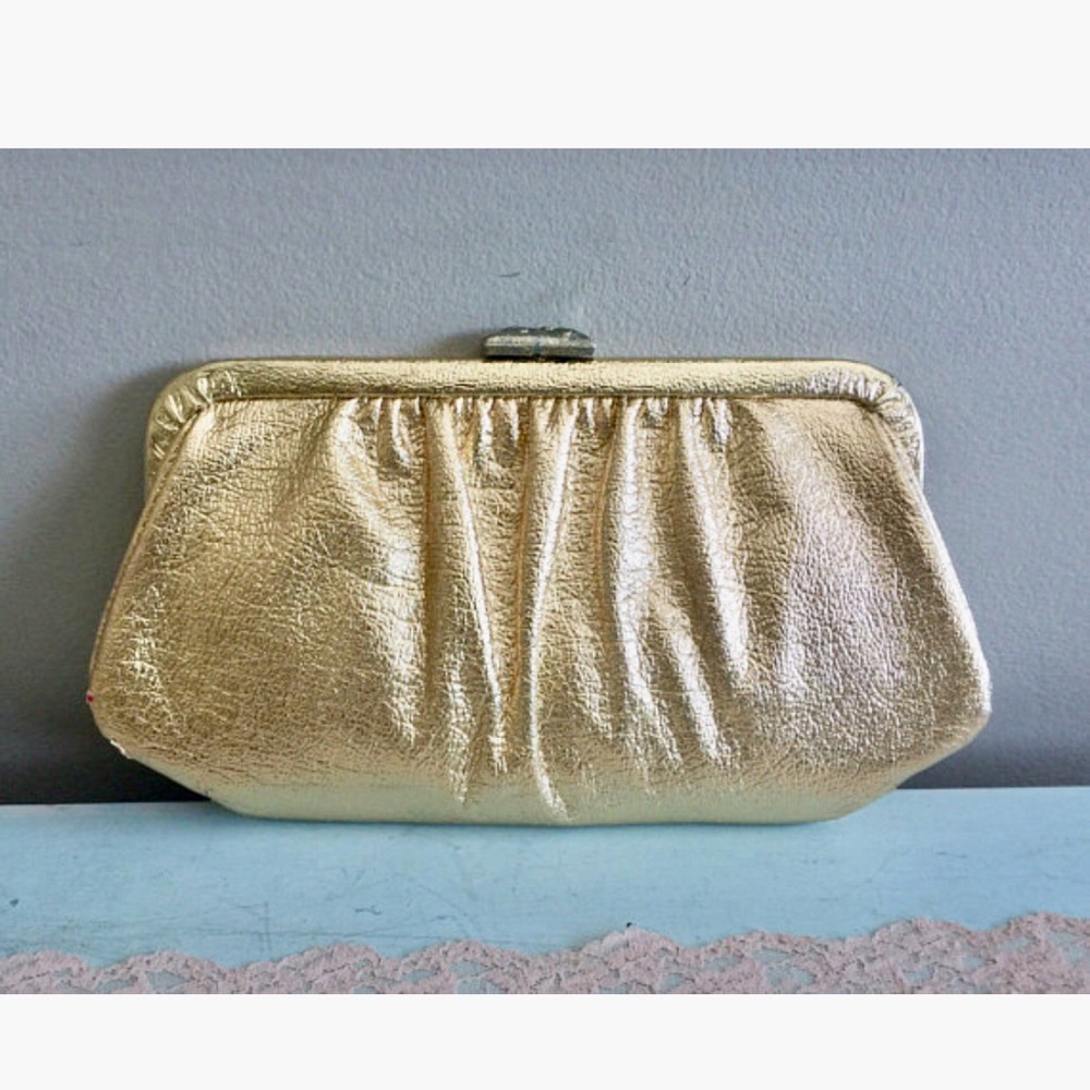 Vintage Gold Metallic Clutch Clutch 1960s - Picture 1 of 5