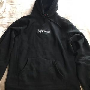 Suprem Black Box Logo