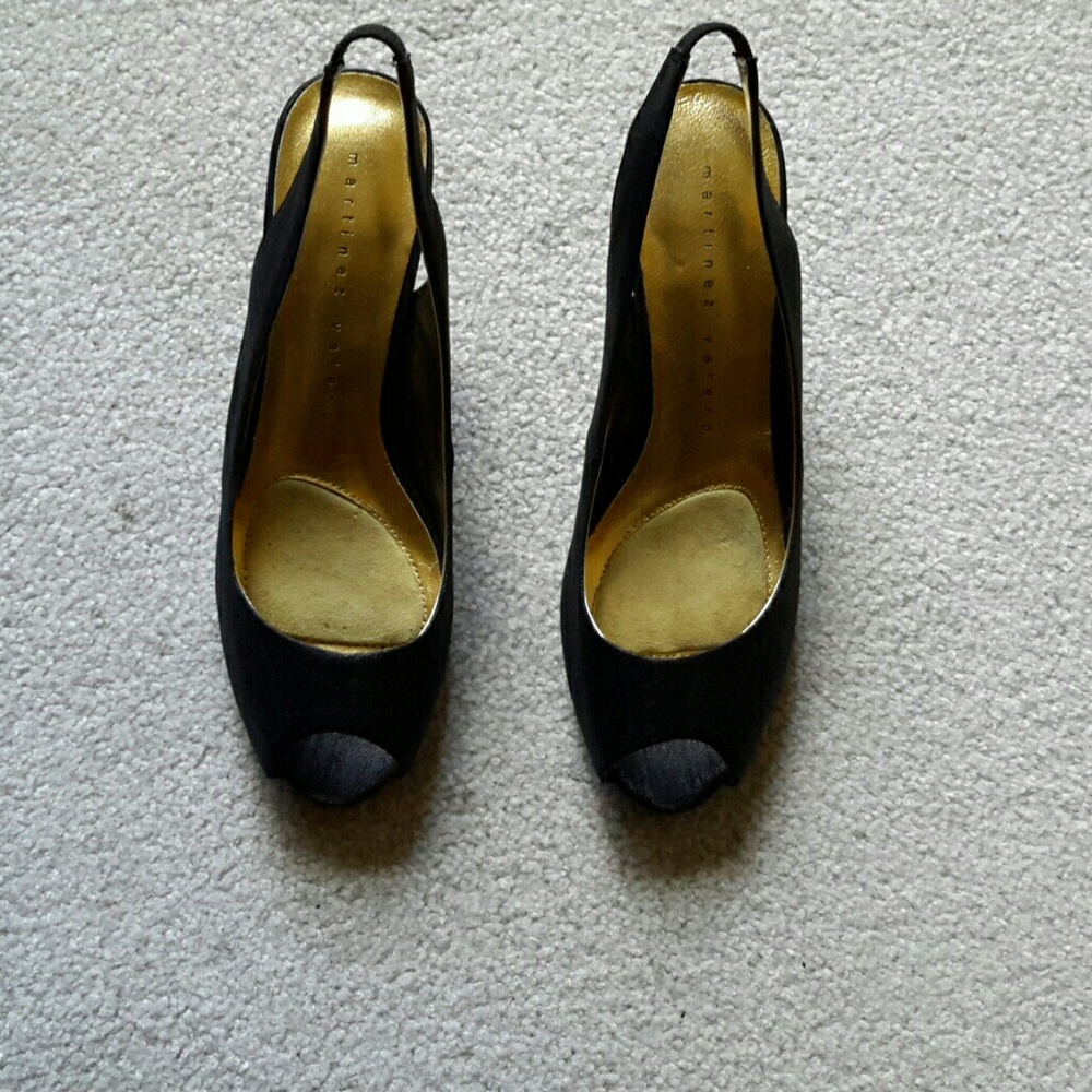 SALE...Martinez Valero Black Formal Pumps